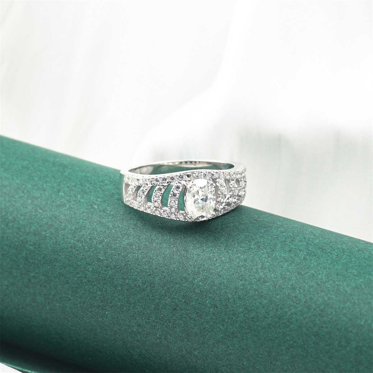 1ct Oval Cut Synthetic Moissanite Enchanted Engagement Ring with Side Stones In 925 Sterling Silver
