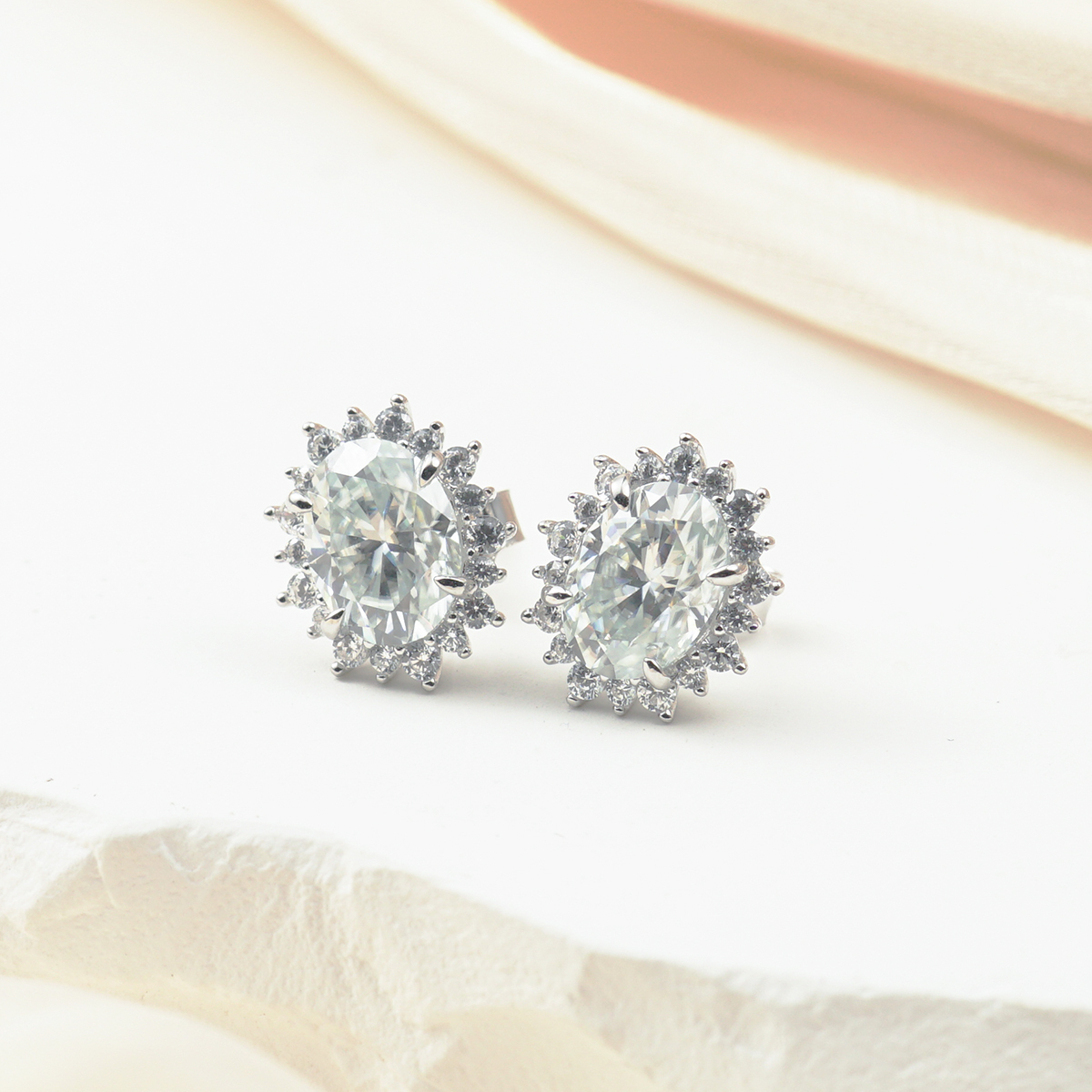 1-3ct Oval Synthetic Moissanite Sunflower Stud Earrings S925