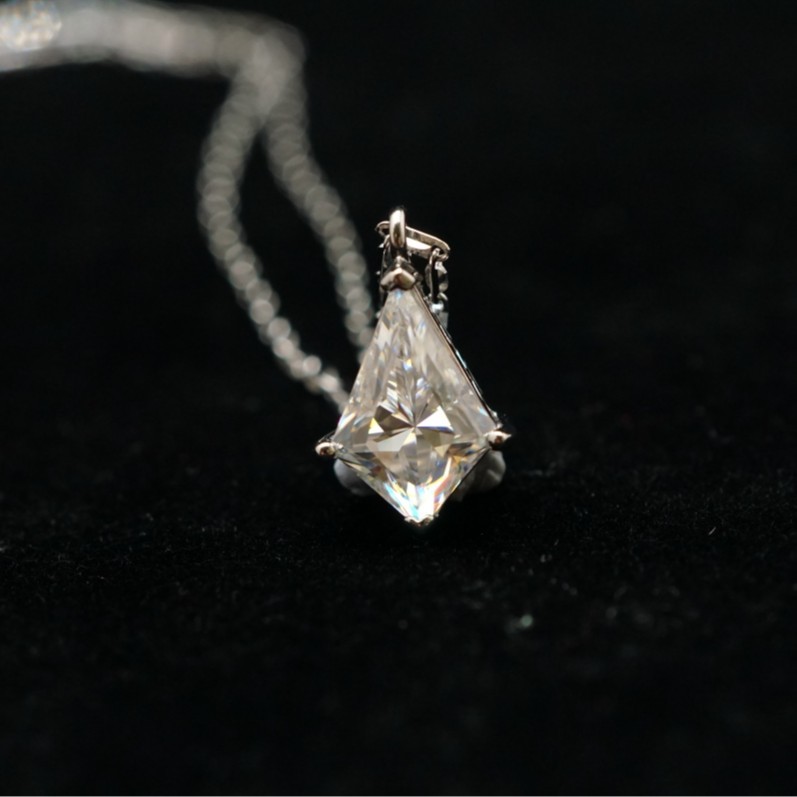 4ct Prismatic Pear Synthetic Moissanite Pendant Necklace Chain S925