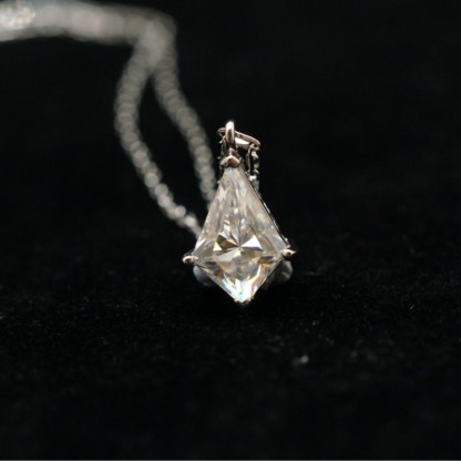 4ct Prismatic Pear Synthetic Moissanite Pendant Necklace Chain S925