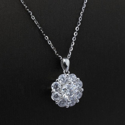 1ct Round Synthetic Moissanite Luxury Floral Pendant Necklace Chain S925