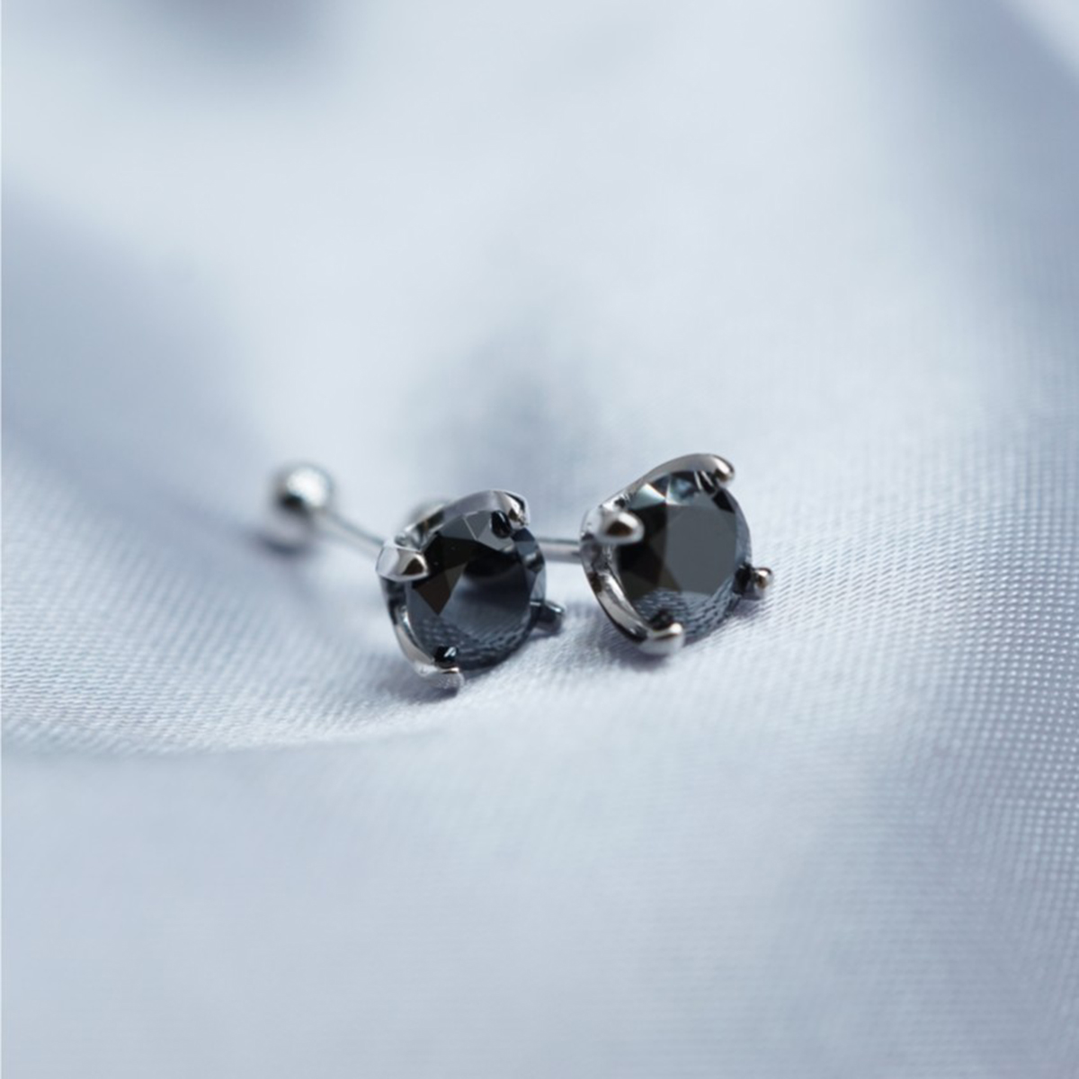 S925 0.5ct Synthetic Moissanite Exquisite Hip Hop Solitaire Four-Prong Stud Earrings Anniversary Birthday Mother's Day Gifts For Men Women