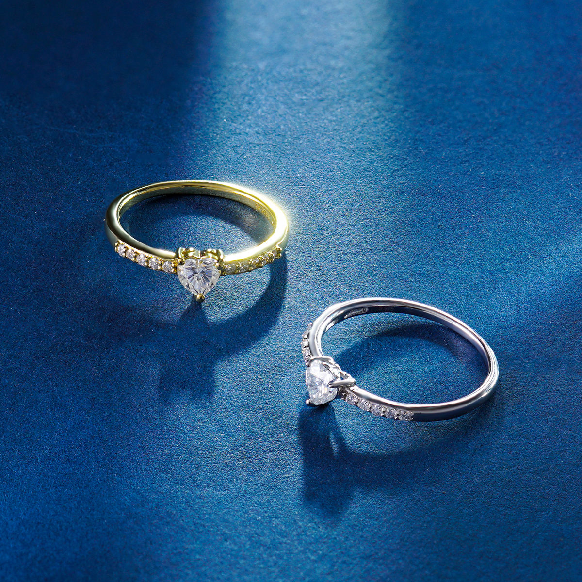 S925 Chic Iced Out Heart Ring Band D Color VVS Synthetic Moissanite Women Ring Perfect for Engagement Wedding Anniversary Mother's Day Gifts