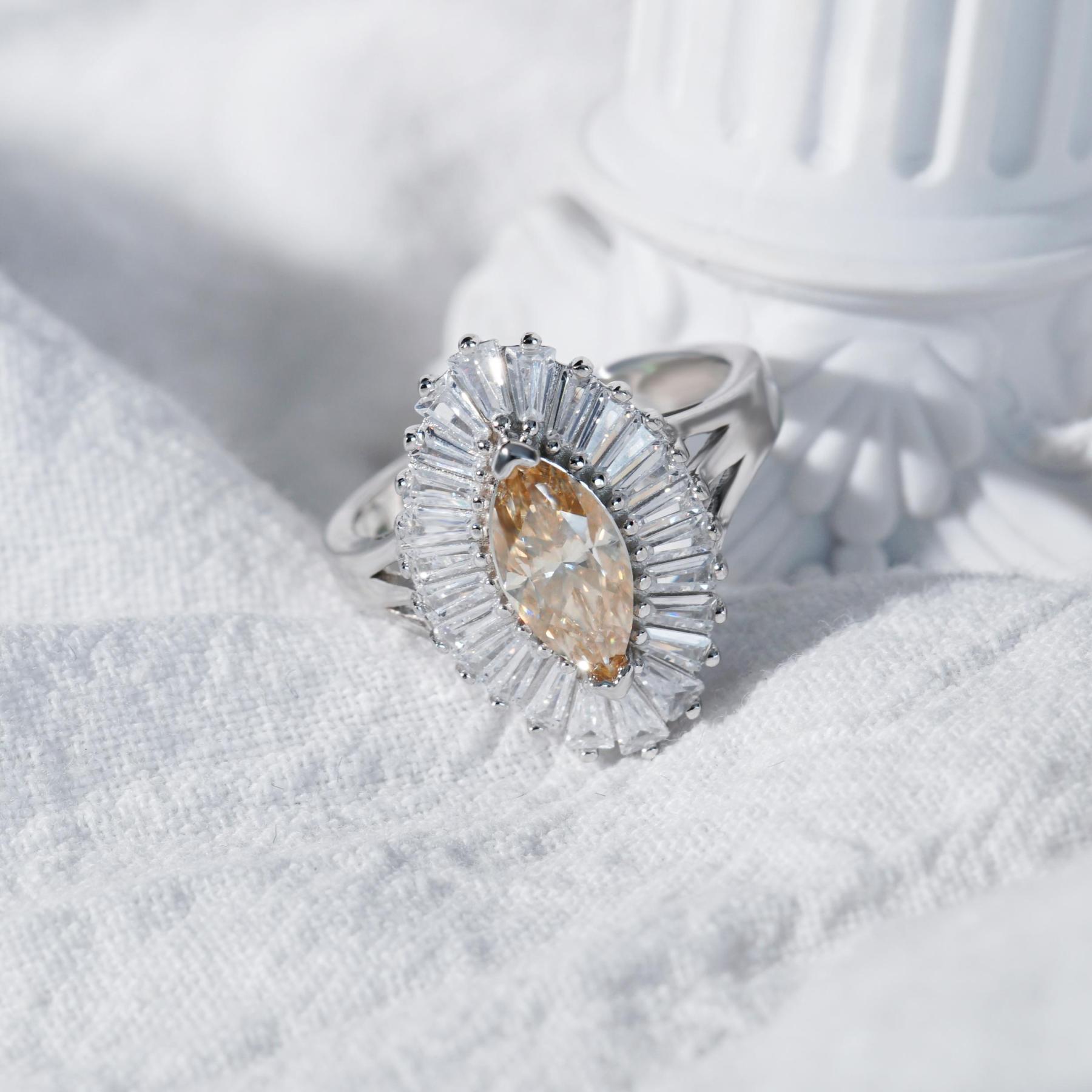 1ct Marquise Synthetic Moissanite Fashion Ring In 925 Sterling Silver Ring Band Jewelry Perfect Birthday Engagement Wedding Anniversary Gift