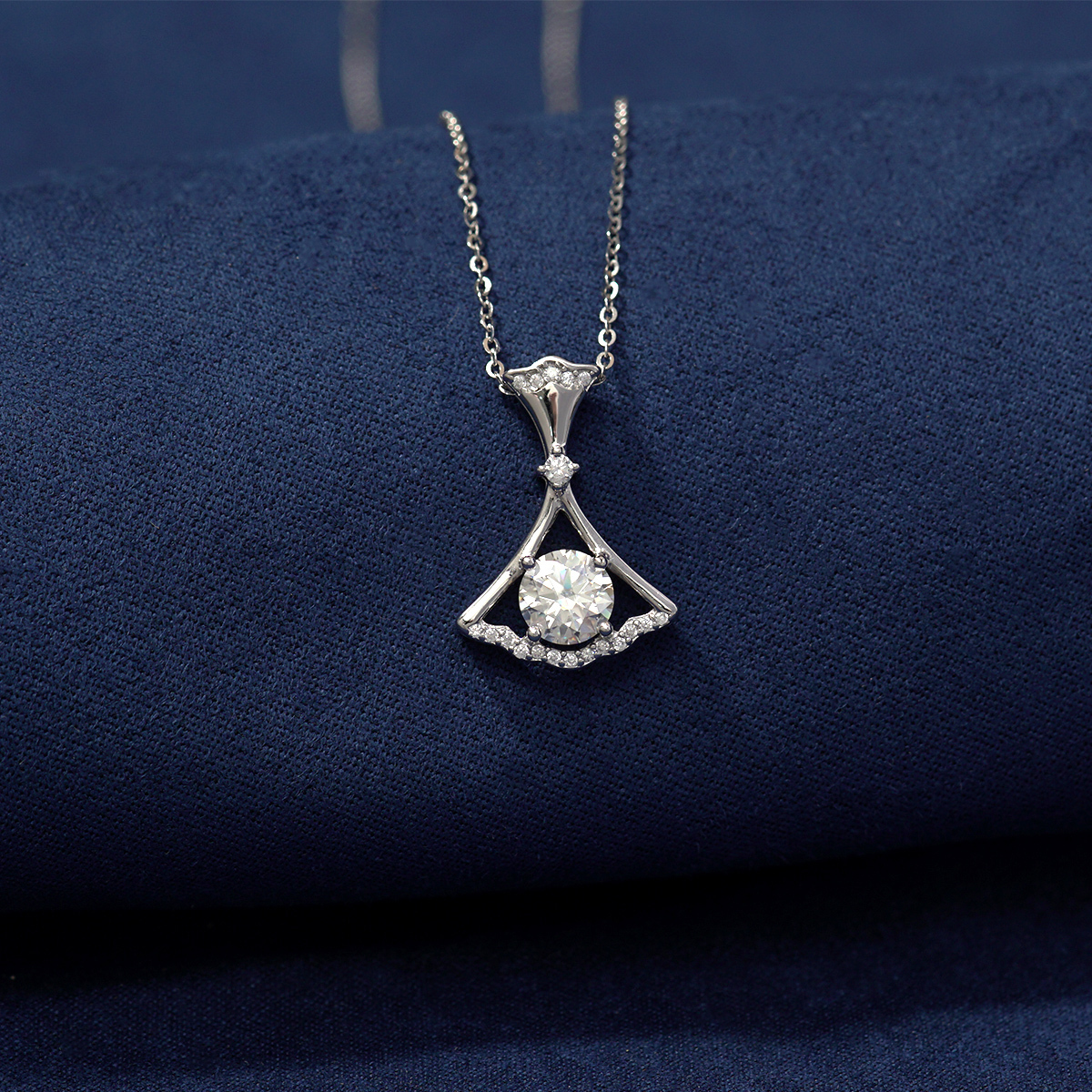 S925 SYNTHETIC MOISSANITE DANCING FANCY SKIRT NECKLACE PENDANT