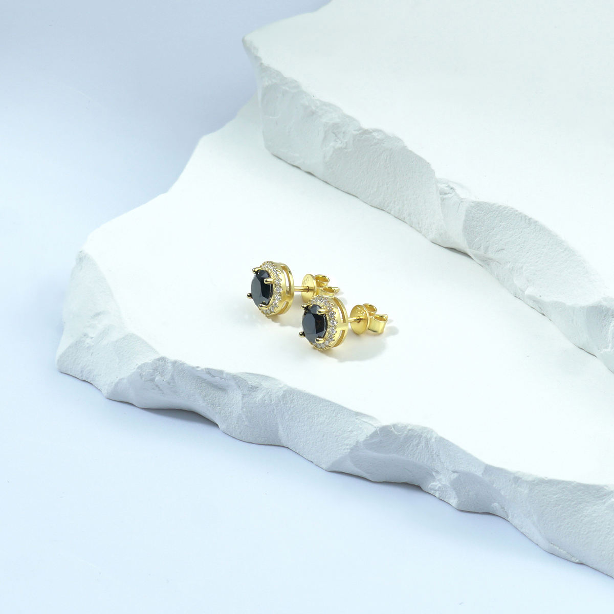 ICEBURST  Halo Spark Stud Earrings 925S & VVS Moissanite