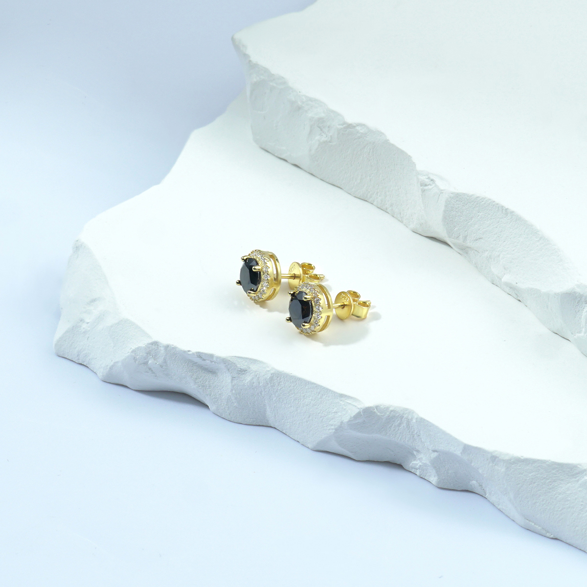 ICEBURST  Halo Spark Stud Earrings 925S & VVS Moissanite