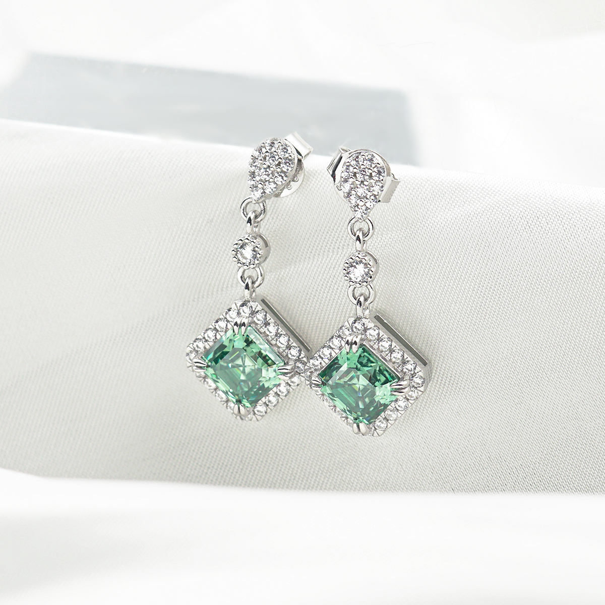 S925 Asscher Synthetic Moissanite Prismatic Stud Earrings