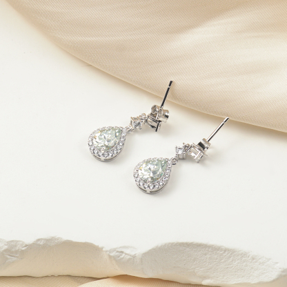 S925 Pear Synthetic Moissanite Teardrop-shaped Stud Earrings