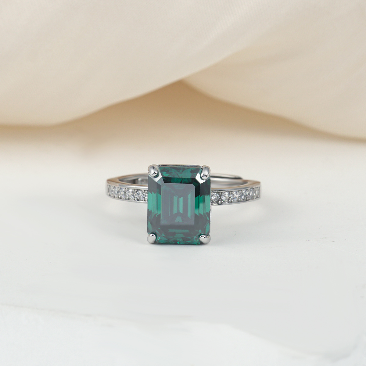 4ct Step Cut Synthetic Moissanite Single Row Ring S925