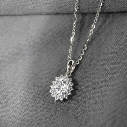 Synthetic Moissanite Pendant Necklace Chain S925