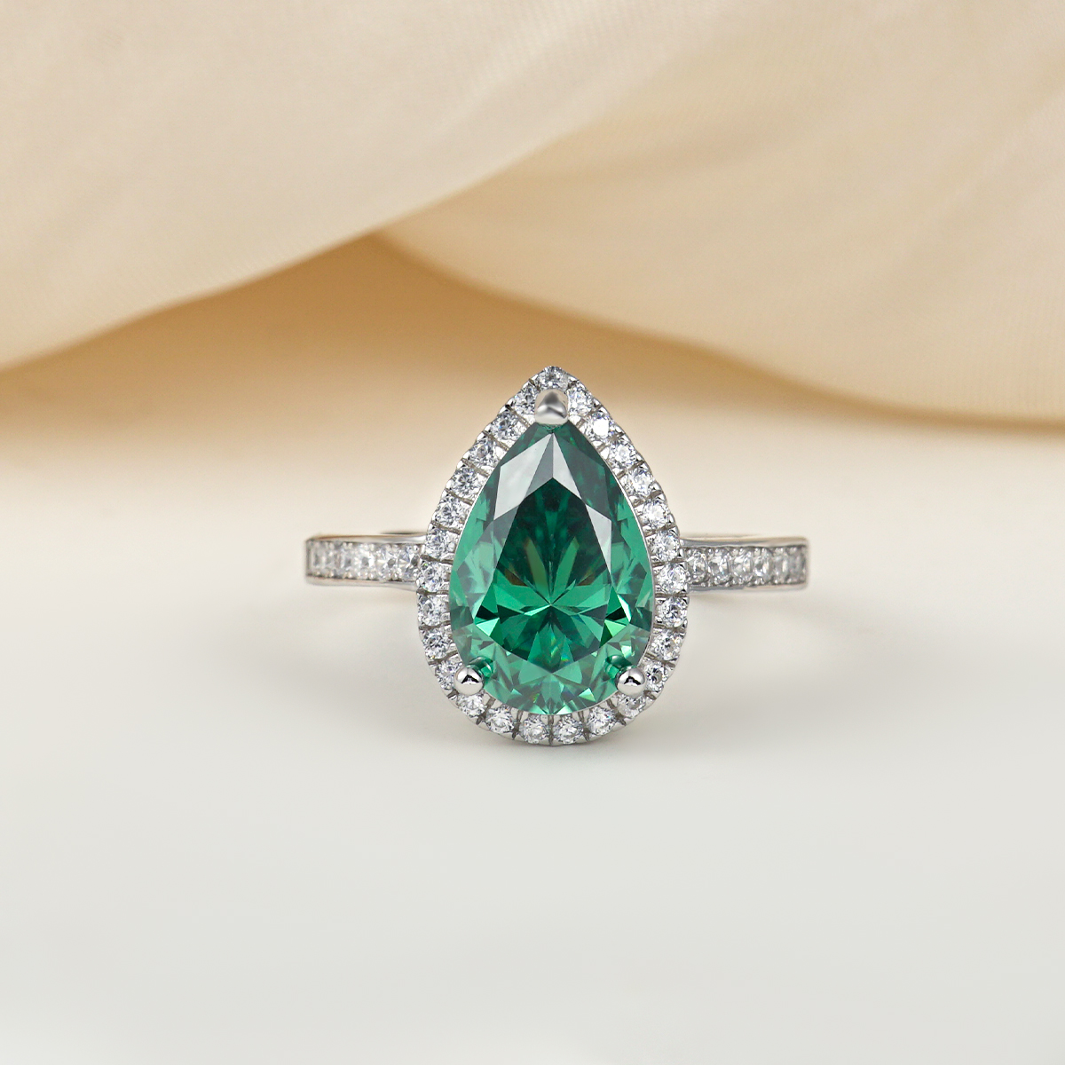 4ct Pear Synthetic Moissanite Luxury Teardrop Shaped Ring S925