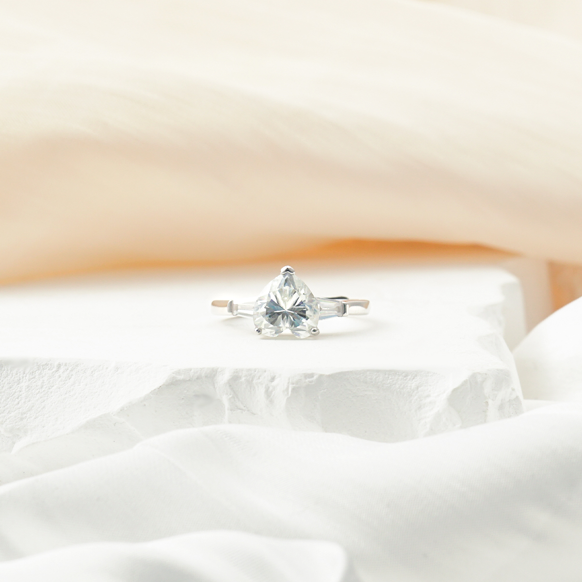 2ct Heart Synthetic Moissanite Ring S925