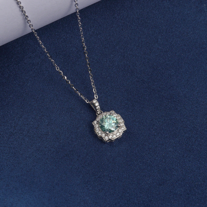 1ct Round Synthetic Moissanite Luxurious Flower Pendant Necklace Chain S925
