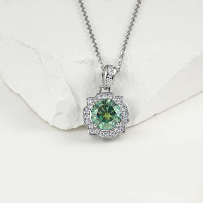 2ct Round Synthetic Moissanite Luxurious Flower Pendant Necklace Chain S925