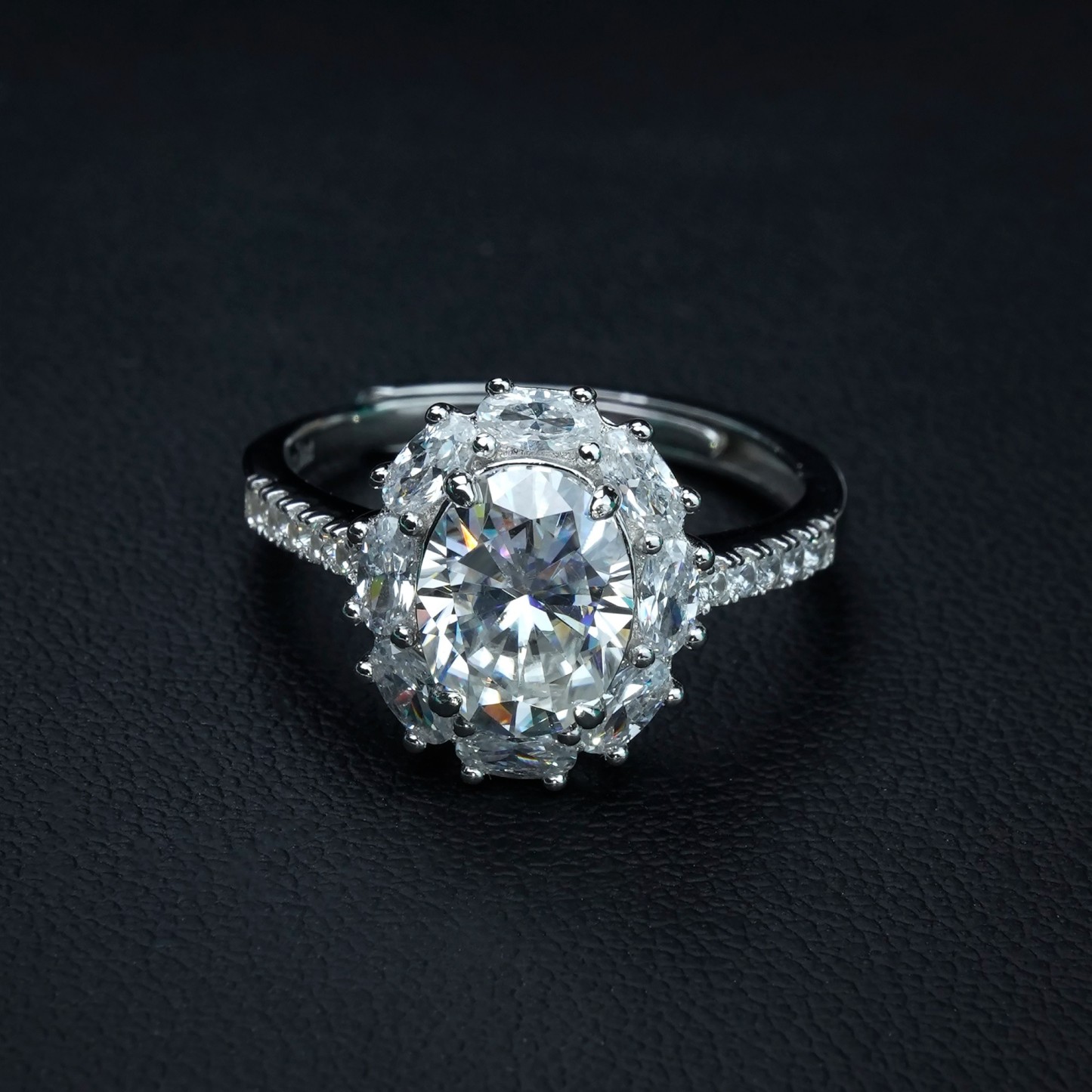 2ct Oval Synthetic Moissanite Ring S925