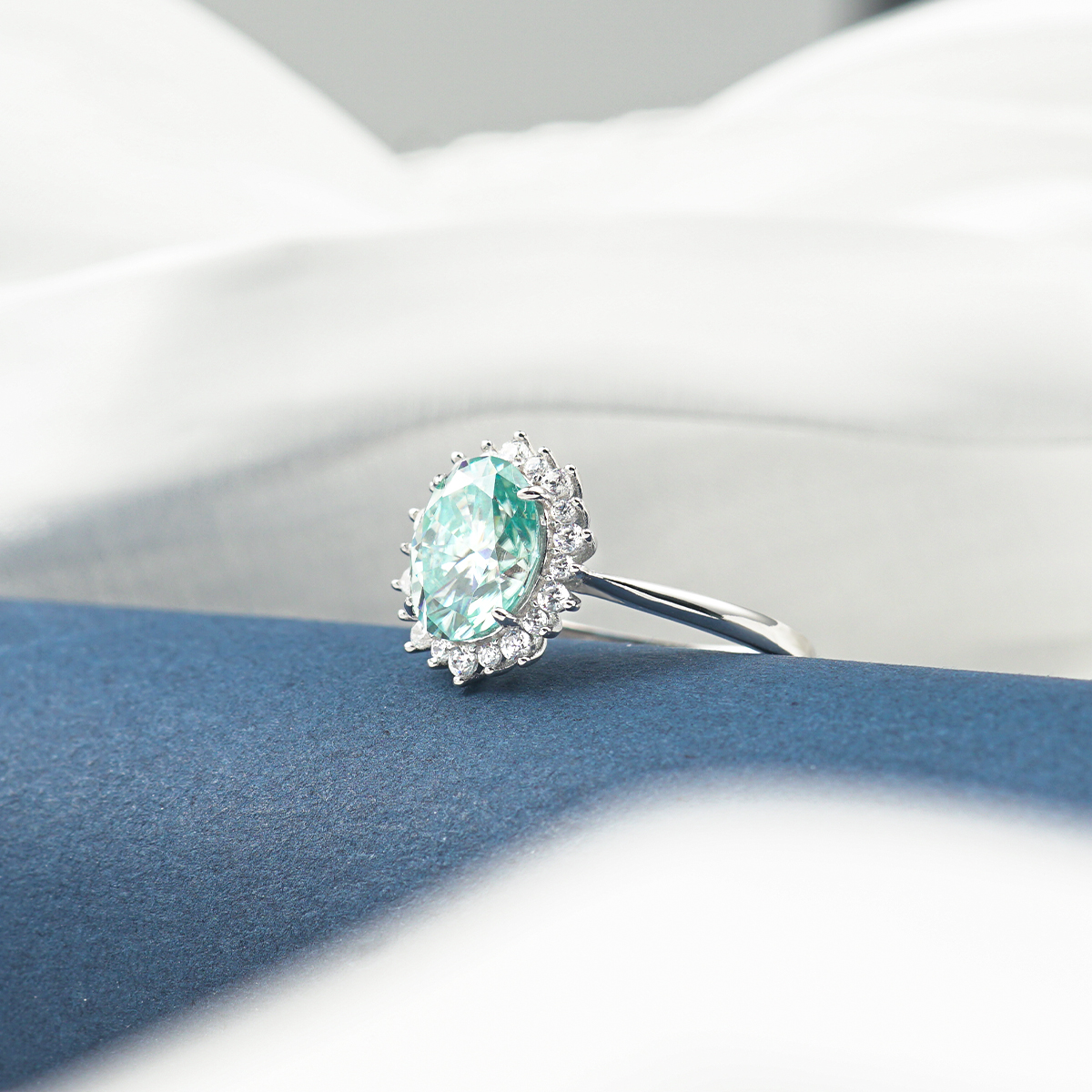 2ct Oval Synthetic Moissanite Sunflower Ring S925