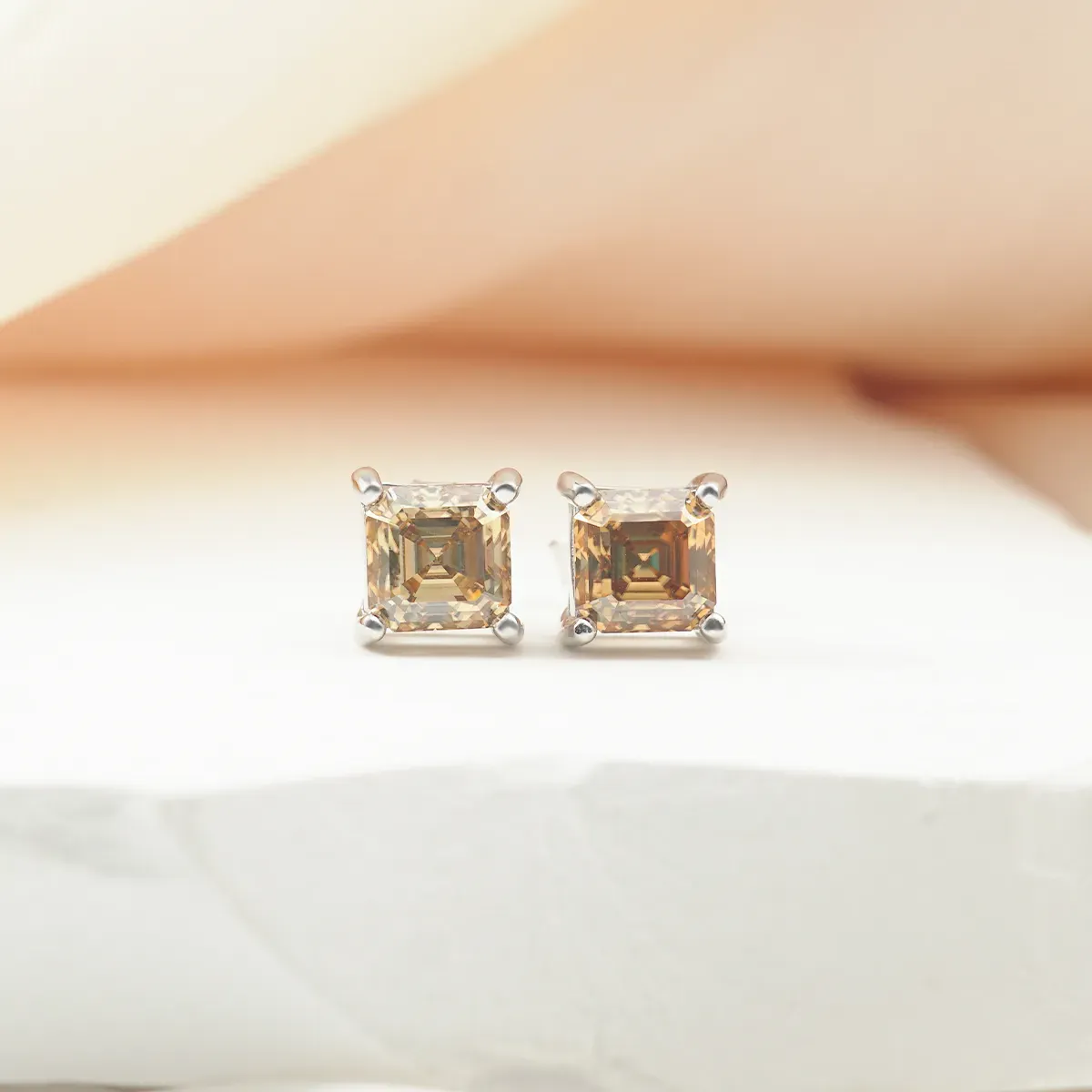 S925 Asscher Cut Synthetic Moissanite Prong Stud Earrings For Men Women
