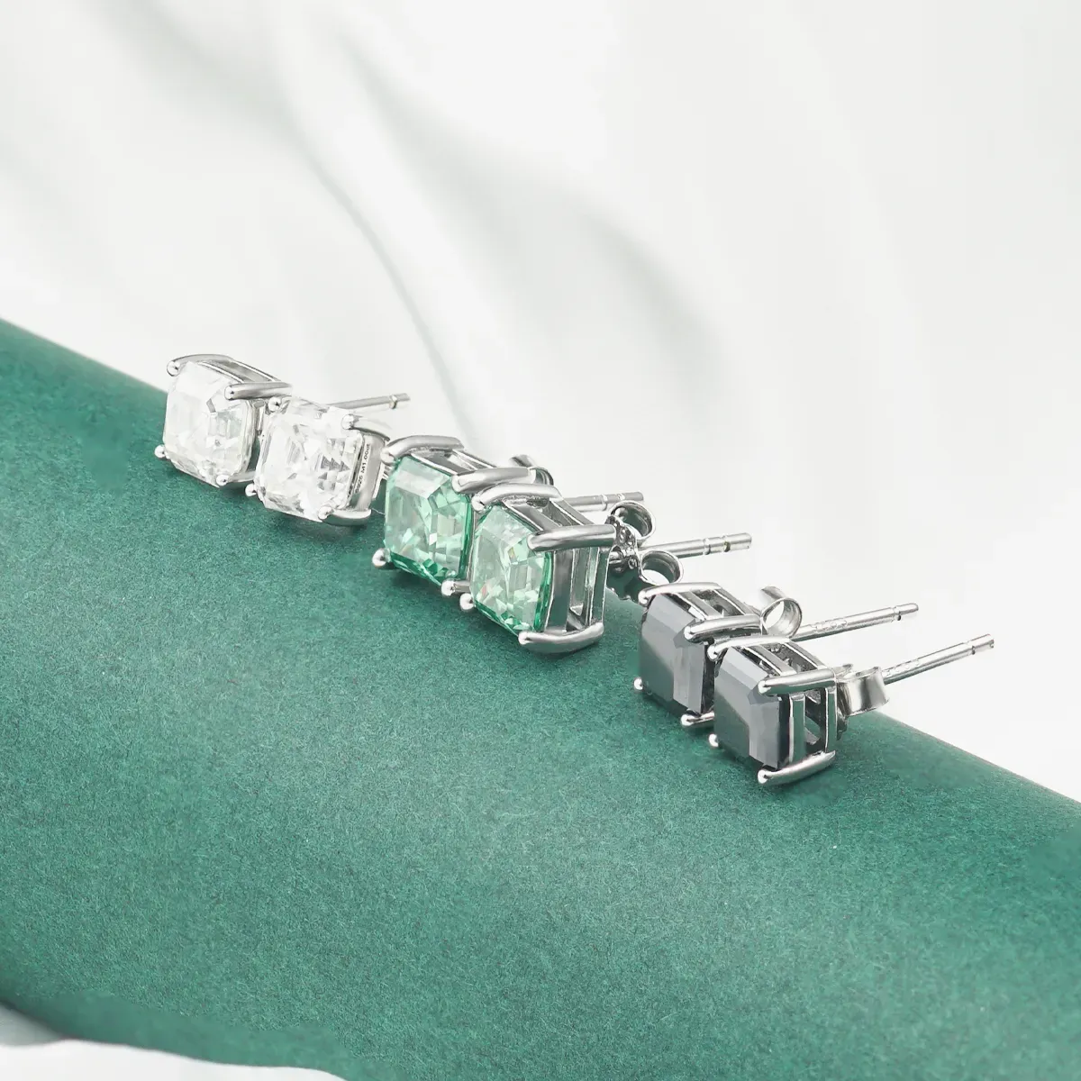 S925 Asscher Cut Synthetic Moissanite Prong Stud Earrings For Men Women