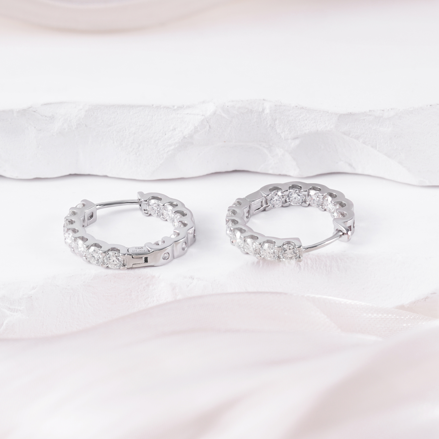 1.3ct Round Synthetic Moissanite Hoop Stud Earrings S925