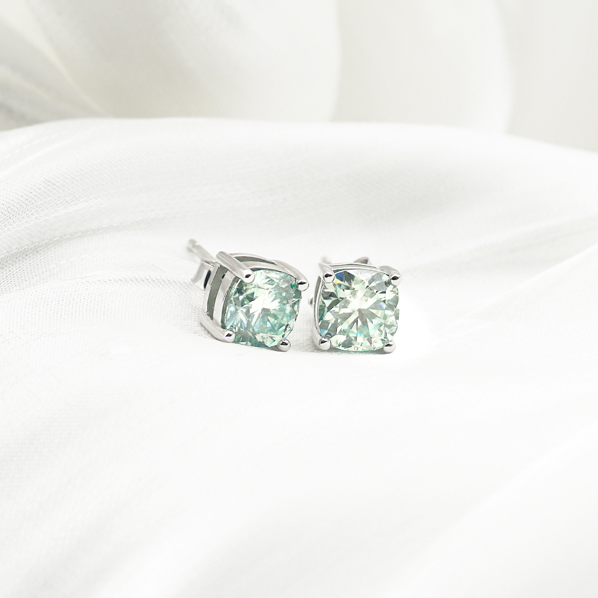 1ct Cushion Synthetic Moissanite Stud Earrings S925