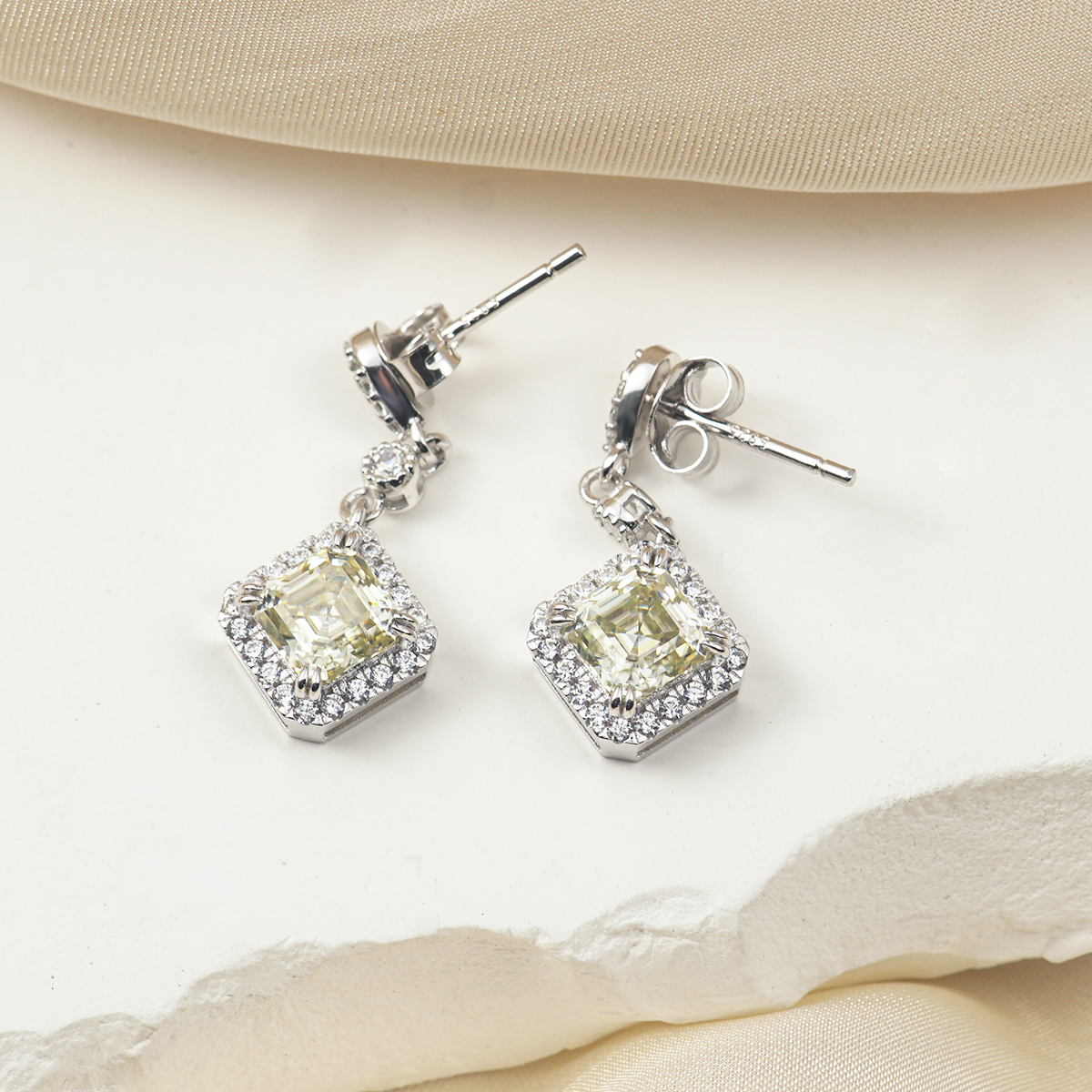 1ct Asscher Synthetic Moissanite Prismatic Stud Earrings S925