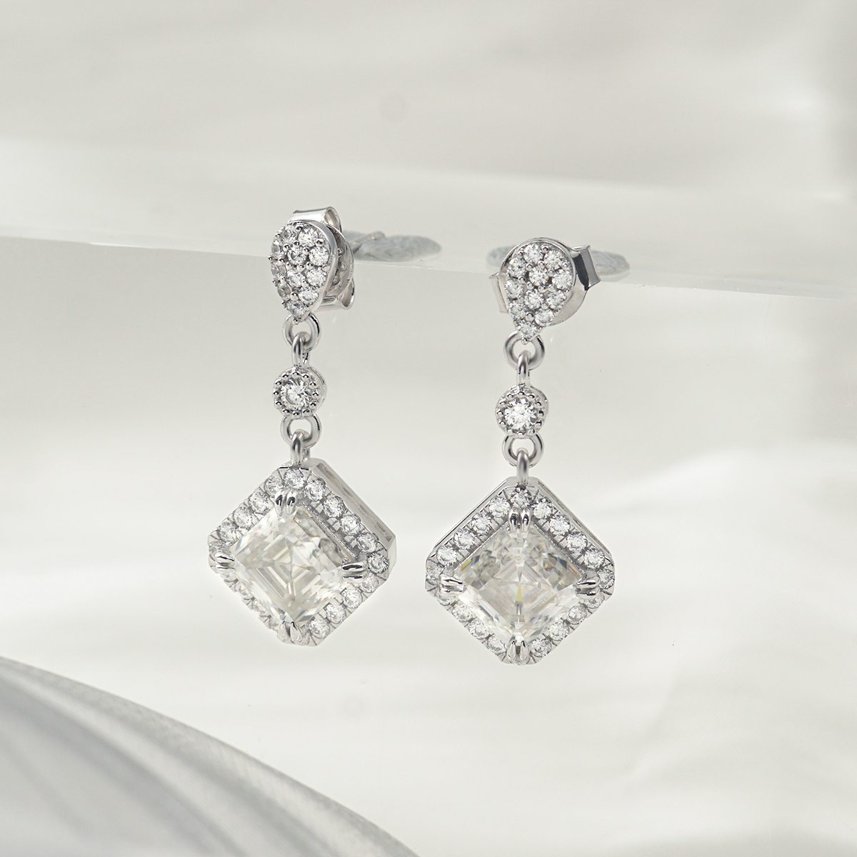 1ct Asscher Synthetic Moissanite Prismatic Stud Earrings S925