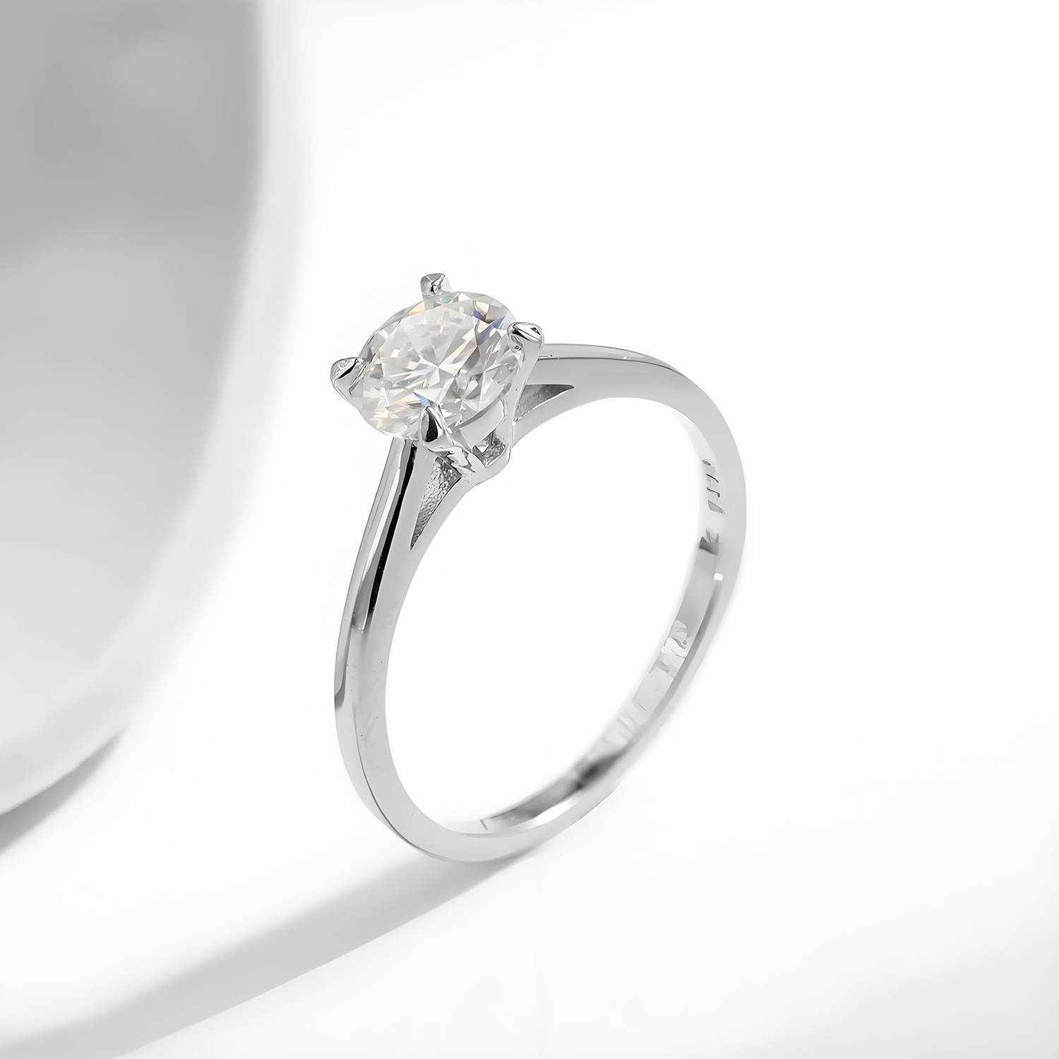 S925 1-2ct Round VVS Synthetic Moissanite Solitaire Four-Prong Ring Band Engagement Wedding Mother's Day Gifts For Her