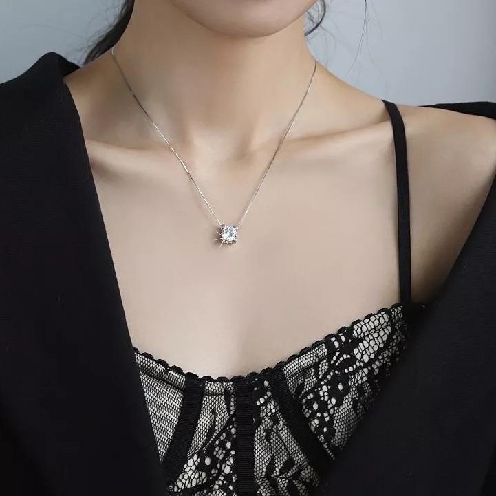 S925 1CT ROUND CUT SYNTHETIC MOISSANITE CLASSIC SOLITAIRE PRONG PENDANT NECKLACE