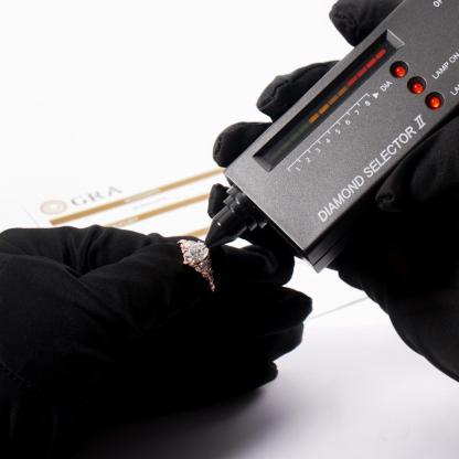 Delzzad 1.7ct Natural Oval Ring Twist Band Brilliant Rose Golden Engagement Wedding Ring Band D Color VVS Synthetic Moissanite Ring Jewelry S925 Perfect Birthday Engagement Wedding Anniversary Christmas Gift