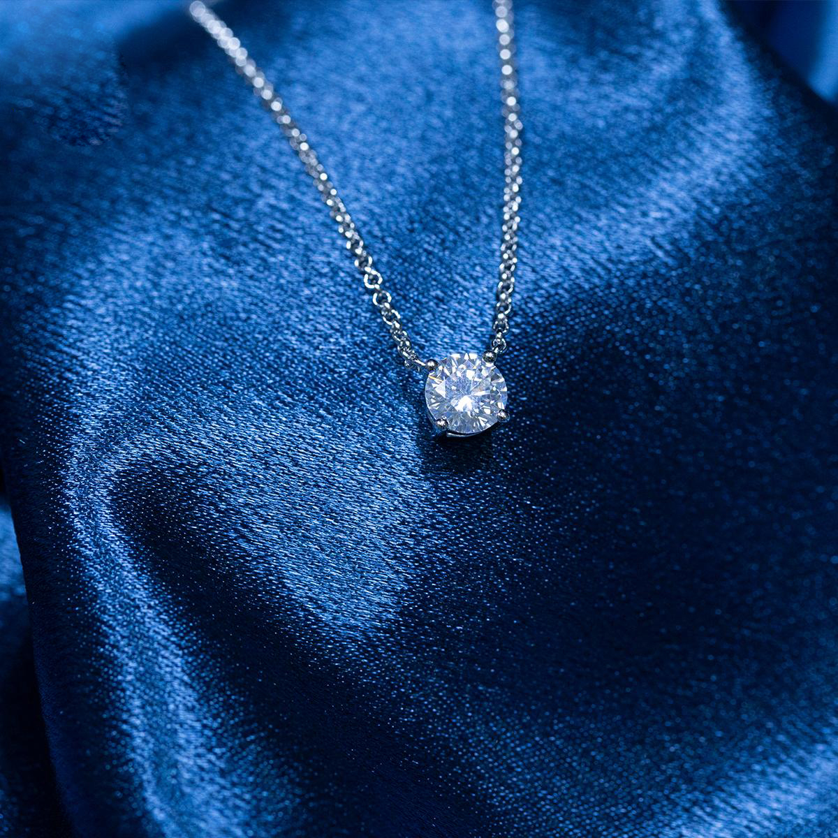 S925 1ct Synthetic Moissanite Classic Round Four Prong Necklace