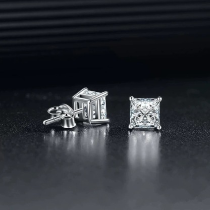 ICECROWN Princess Cut Spark Stud Earrings 925S & VVS Moissanite