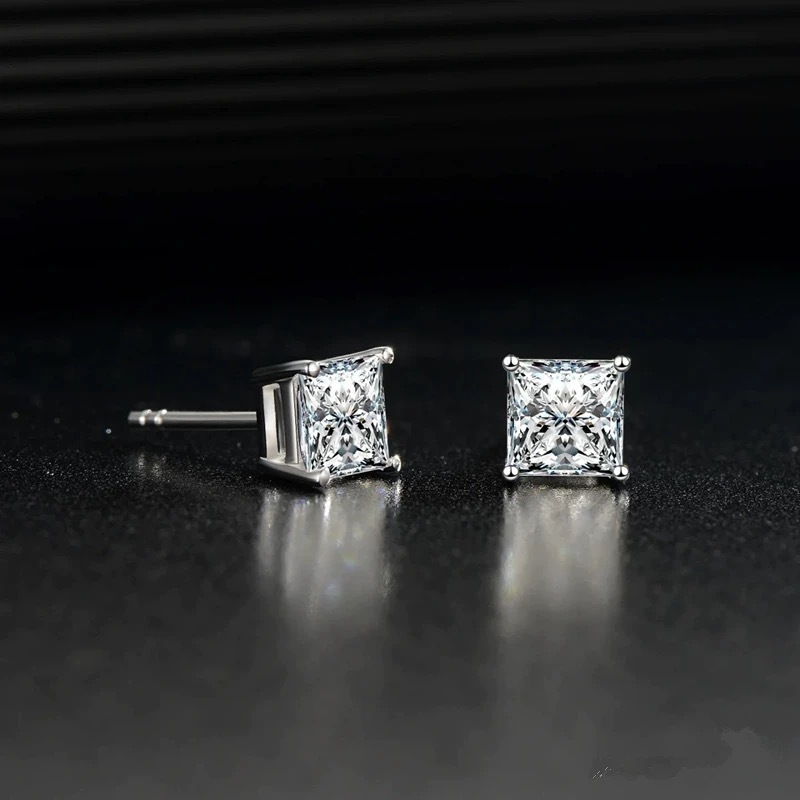ICECROWN Princess Cut Spark Stud Earrings 925S & VVS Moissanite