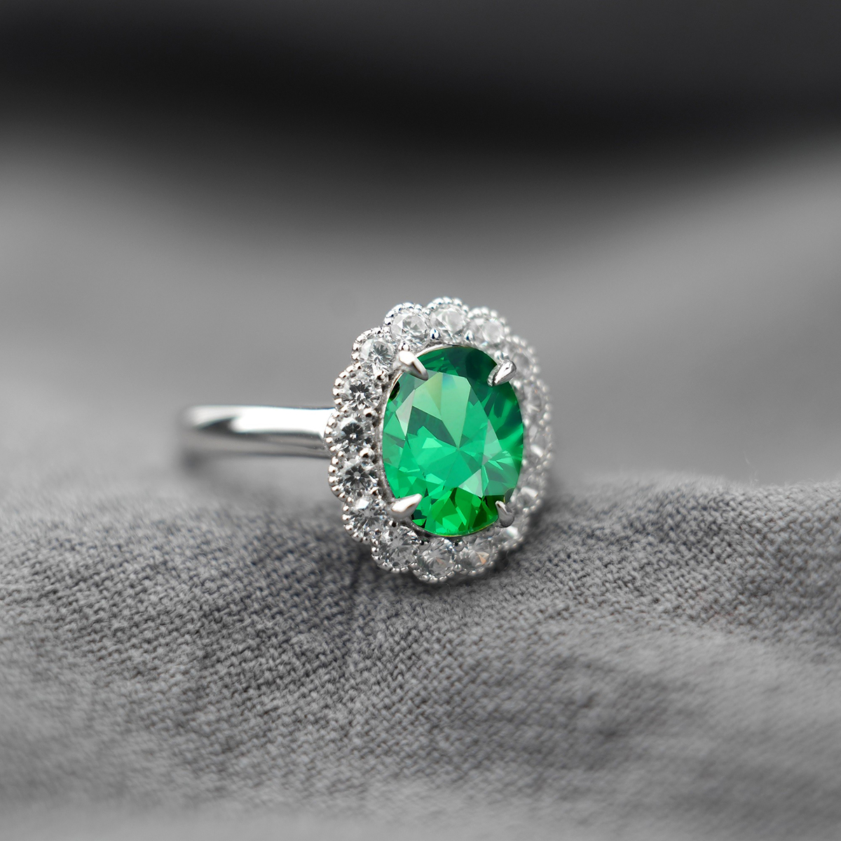 2ct Oval Synthetic Moissanite Sunflower Ring S925