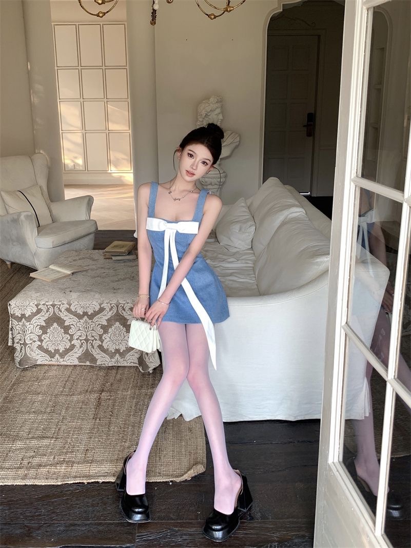 2026年春夏季韩版纯欲甜辣蝴蝶结A字气质高腰修身连衣裙