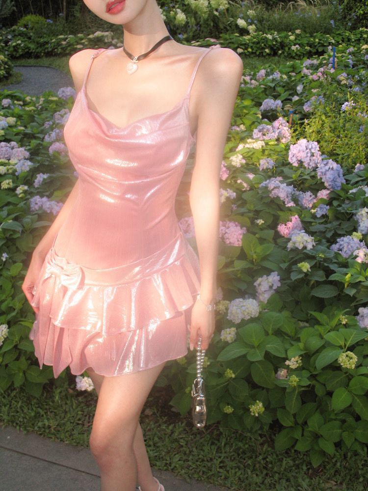 2026春夏季浪漫不规则荷叶边生日公主裙蝴蝶结显瘦吊带连衣裙