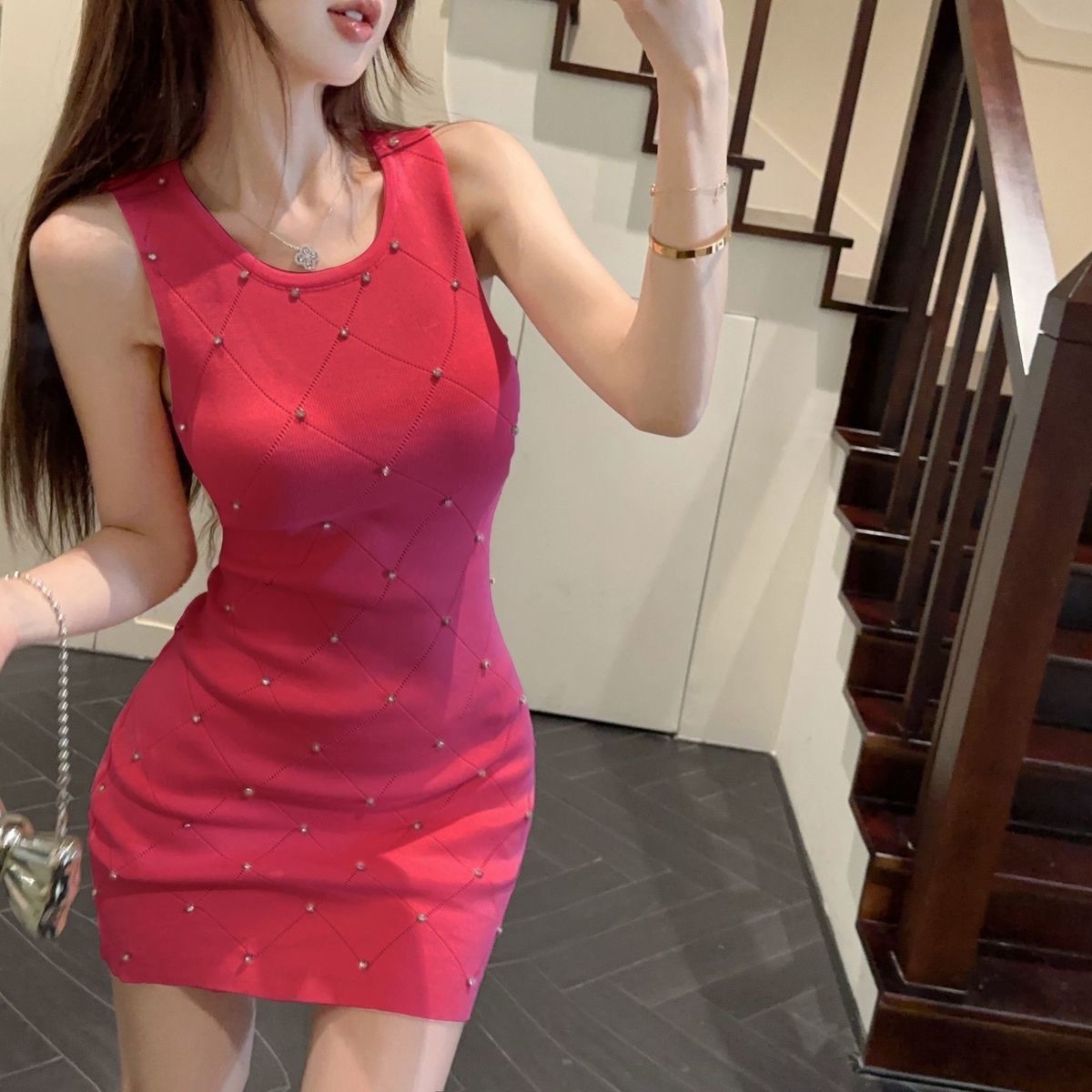 2026年春夏法式设计感小香风背心气质针织修身显瘦辣妹新款连衣裙包臀裙子