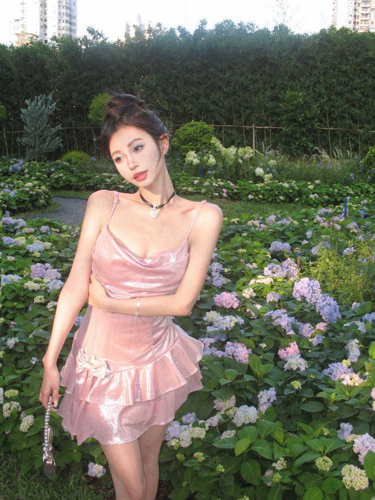 2026春夏季浪漫不规则荷叶边生日公主裙蝴蝶结显瘦吊带连衣裙