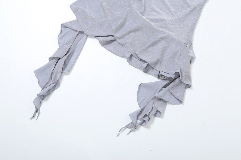 2026春夏连衣裙潮流性感纯欲风亮闪闪立体花饰荷叶边斜肩连衣裙层次感掐腰短裙女