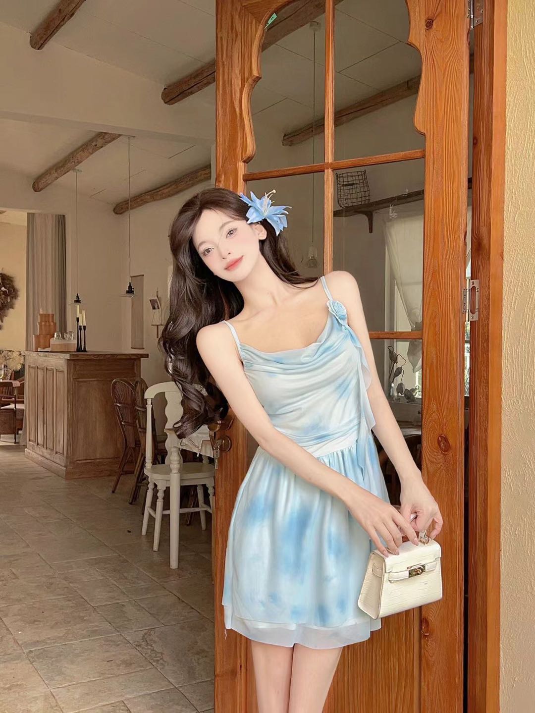 2026春夏纯欲风小清新甜美吊连衣裙小个子收腰花朵飘带网纱蓬蓬裙短裙公主裙子