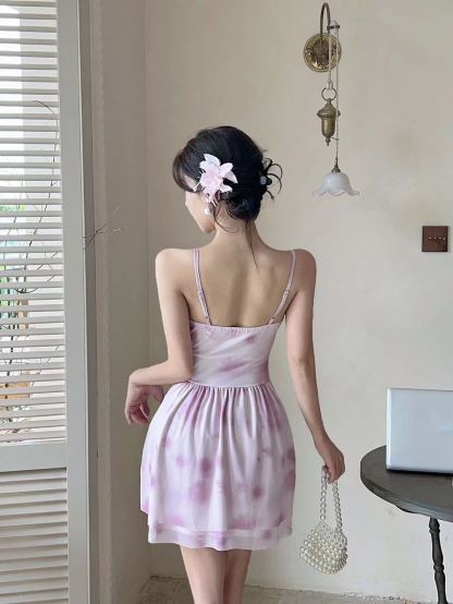 2026春夏纯欲风小清新甜美吊连衣裙小个子收腰花朵飘带网纱蓬蓬裙短裙公主裙子