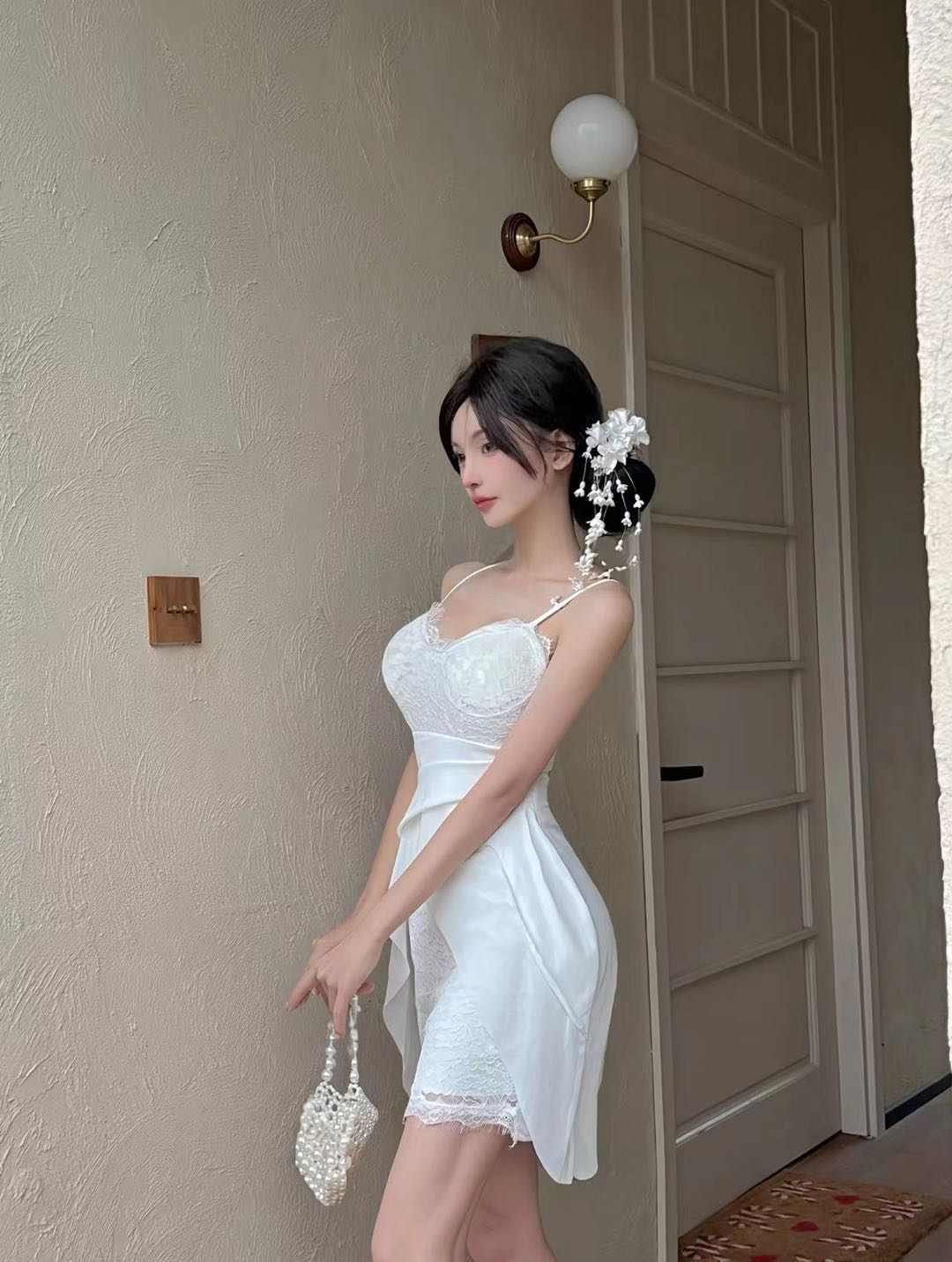 2026春夏气质法式纯欲网纱拼接不规则吊带礼服短裙性感名媛收腰包臀连衣裙