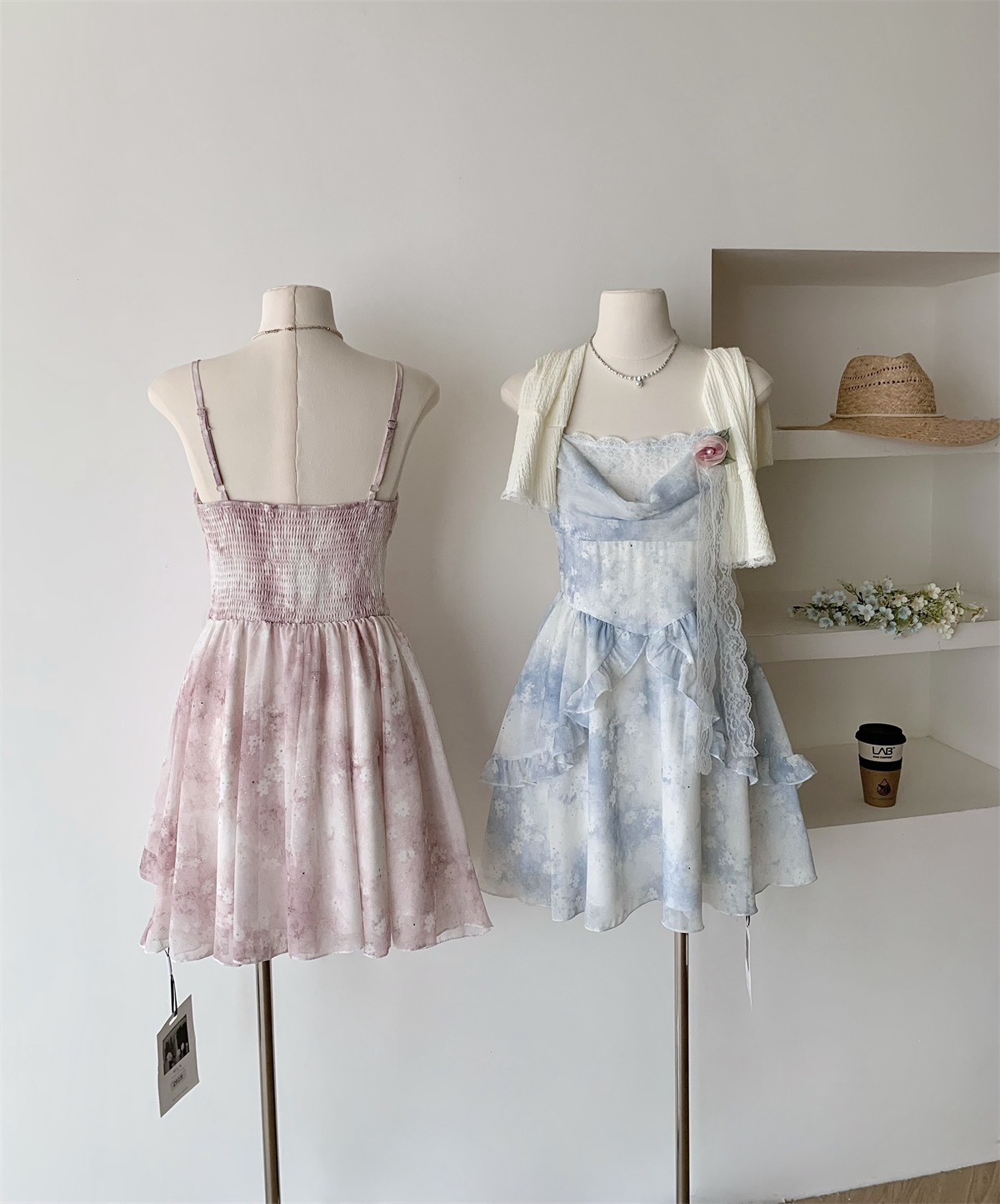 2026年春夏法式甜美碎花吊带连衣裙女防晒针织开衫两件套装