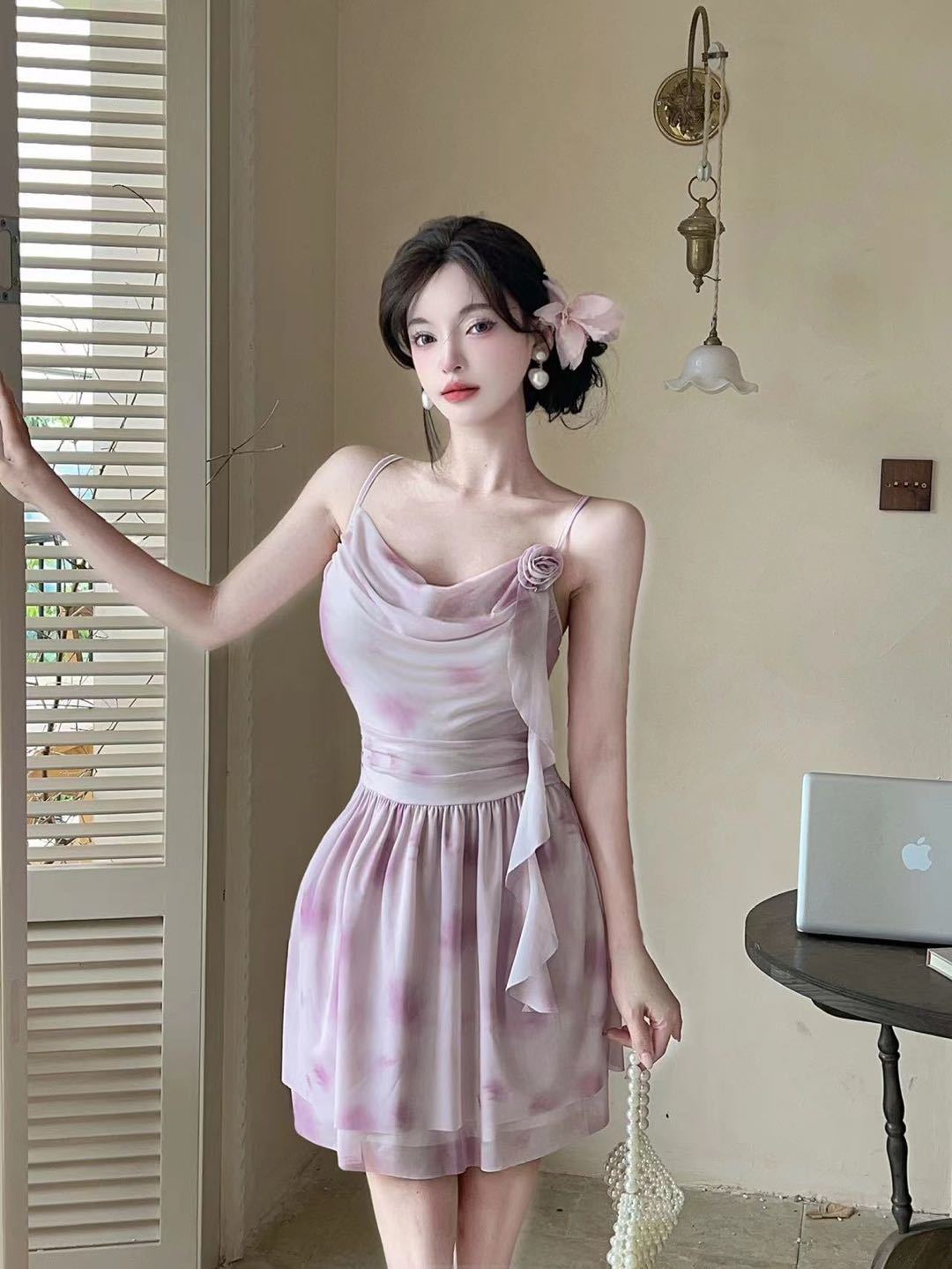 2026春夏纯欲风小清新甜美吊连衣裙小个子收腰花朵飘带网纱蓬蓬裙短裙公主裙子