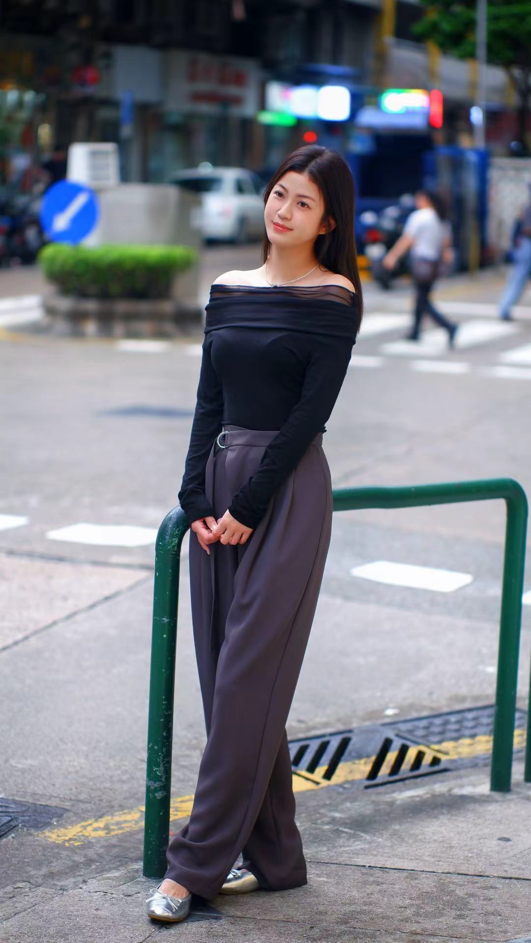 Sheer Off Shoulder｜質感清冷通勤套裝