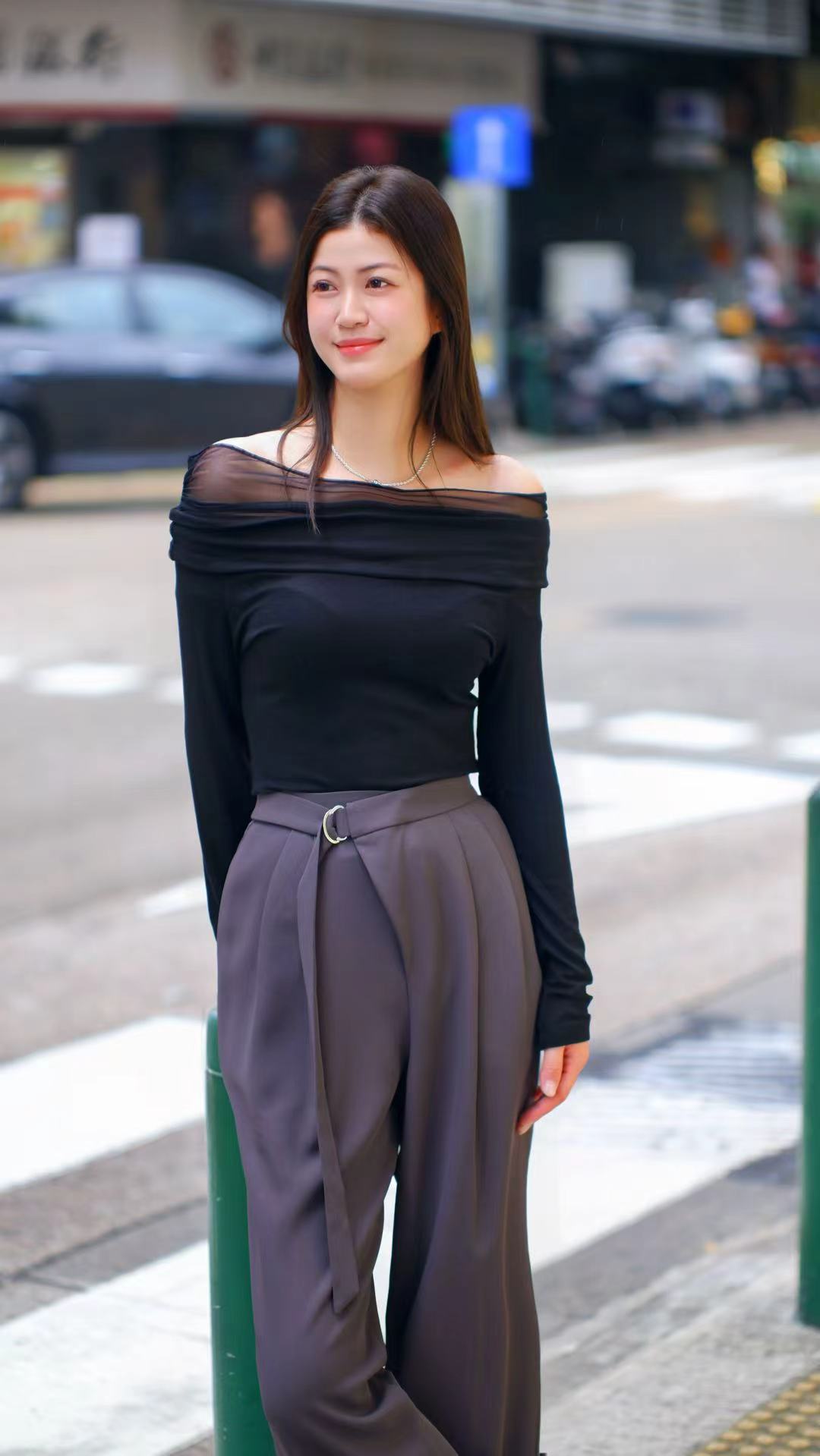 Sheer Off Shoulder｜質感清冷通勤套裝