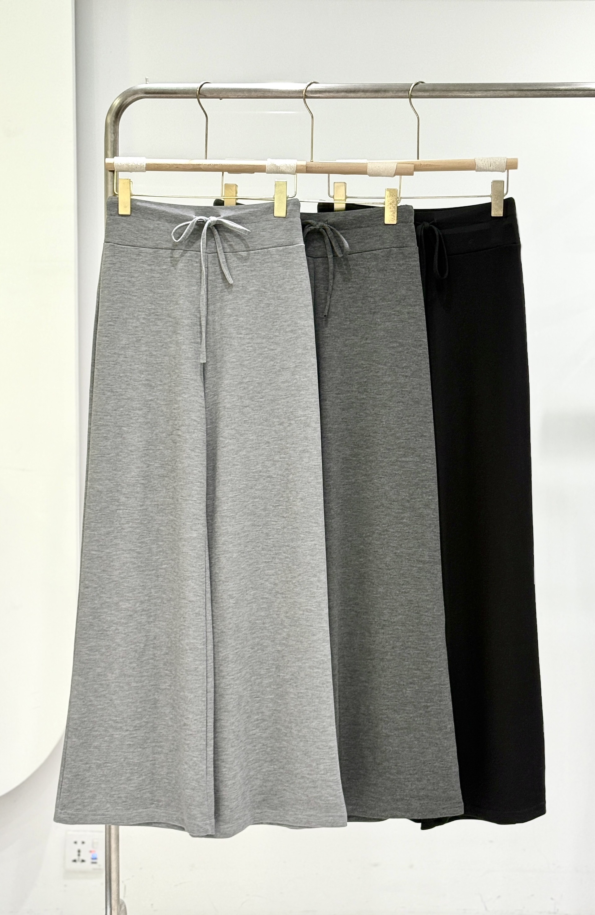 象筋鬆身無感褲