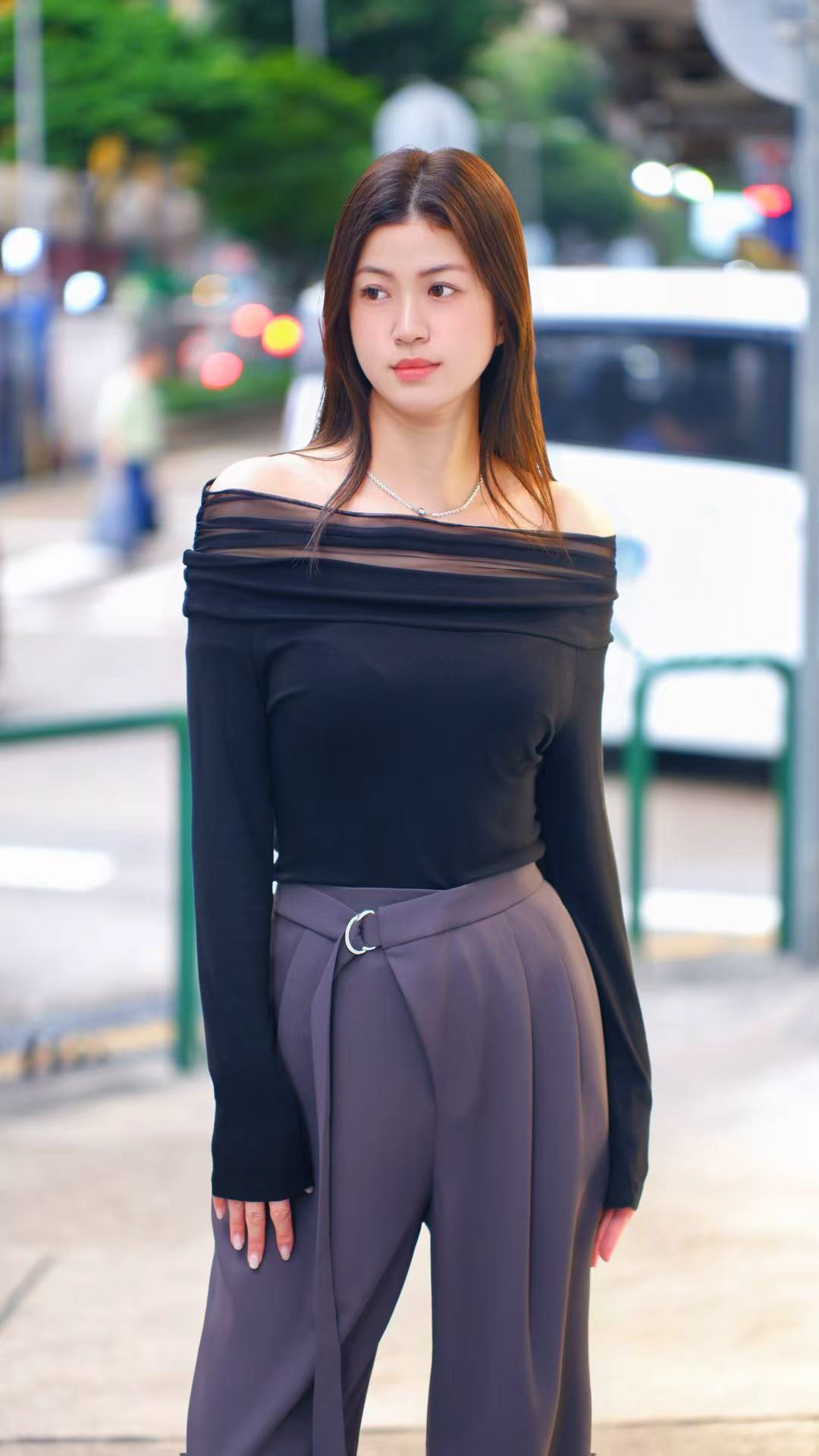Sheer Off Shoulder｜質感清冷通勤套裝
