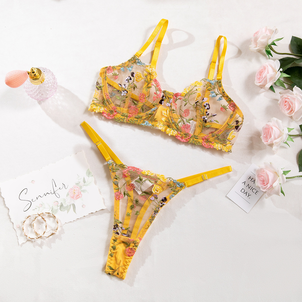 Specialized Sexy Embroidered Small Floral Patchwork Color-Breast-Exposing Bra with Underwire and Thong Lingerie Set