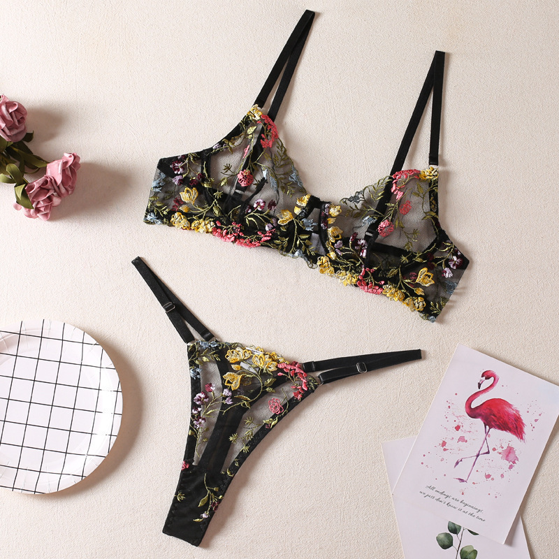 Specialized Sexy Embroidered Small Floral Patchwork Color-Breast-Exposing Bra with Underwire and Thong Lingerie Set
